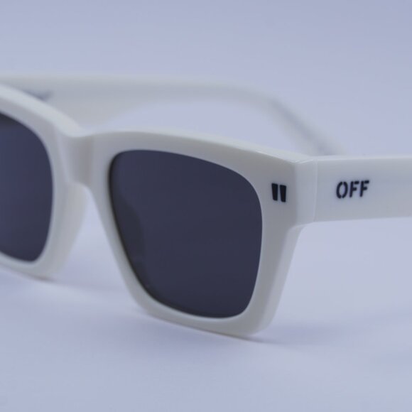 Off-White OERI13X VALDEZ 0107 Sunglasses White Square Frame, Dark Grey Lenses - Picture 3 of 10